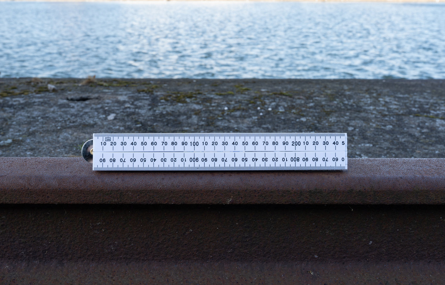 1m White Folding Ruler